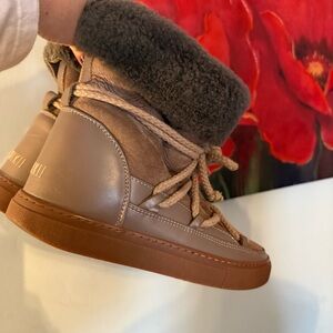 Inuikii Brown and Gray Winter Boots